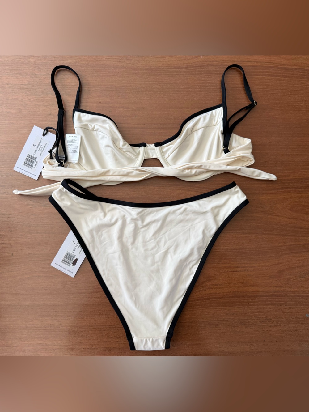 WeWoreWhat NWT Full Coverage Underwire Bikini Set Small Ivory Black - Picture 4 of 8